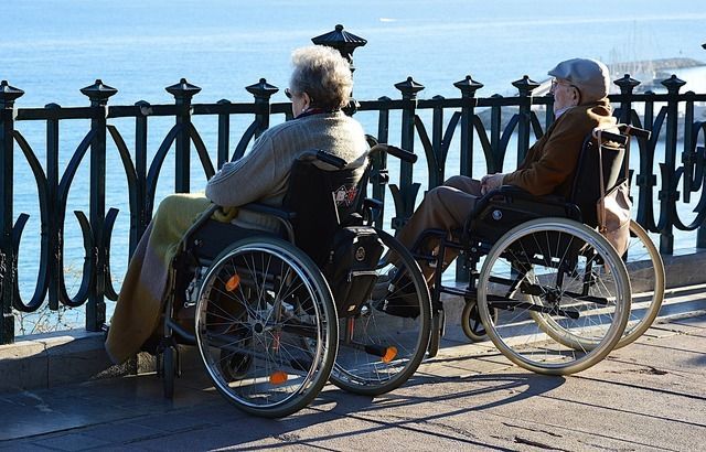 Senioren Rollstuhl